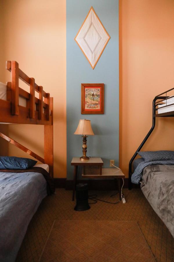 Hostel Buffalo-Niagara ภายนอก รูปภาพ