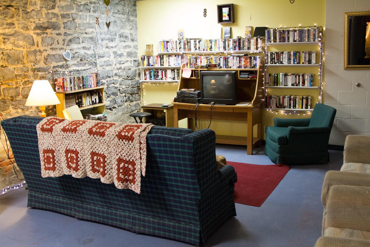 Hostel Buffalo-Niagara ภายนอก รูปภาพ